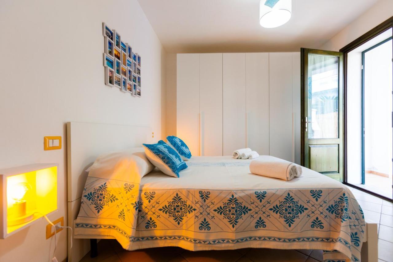 Residence Fior Di Sulcis Calasetta Buitenkant foto