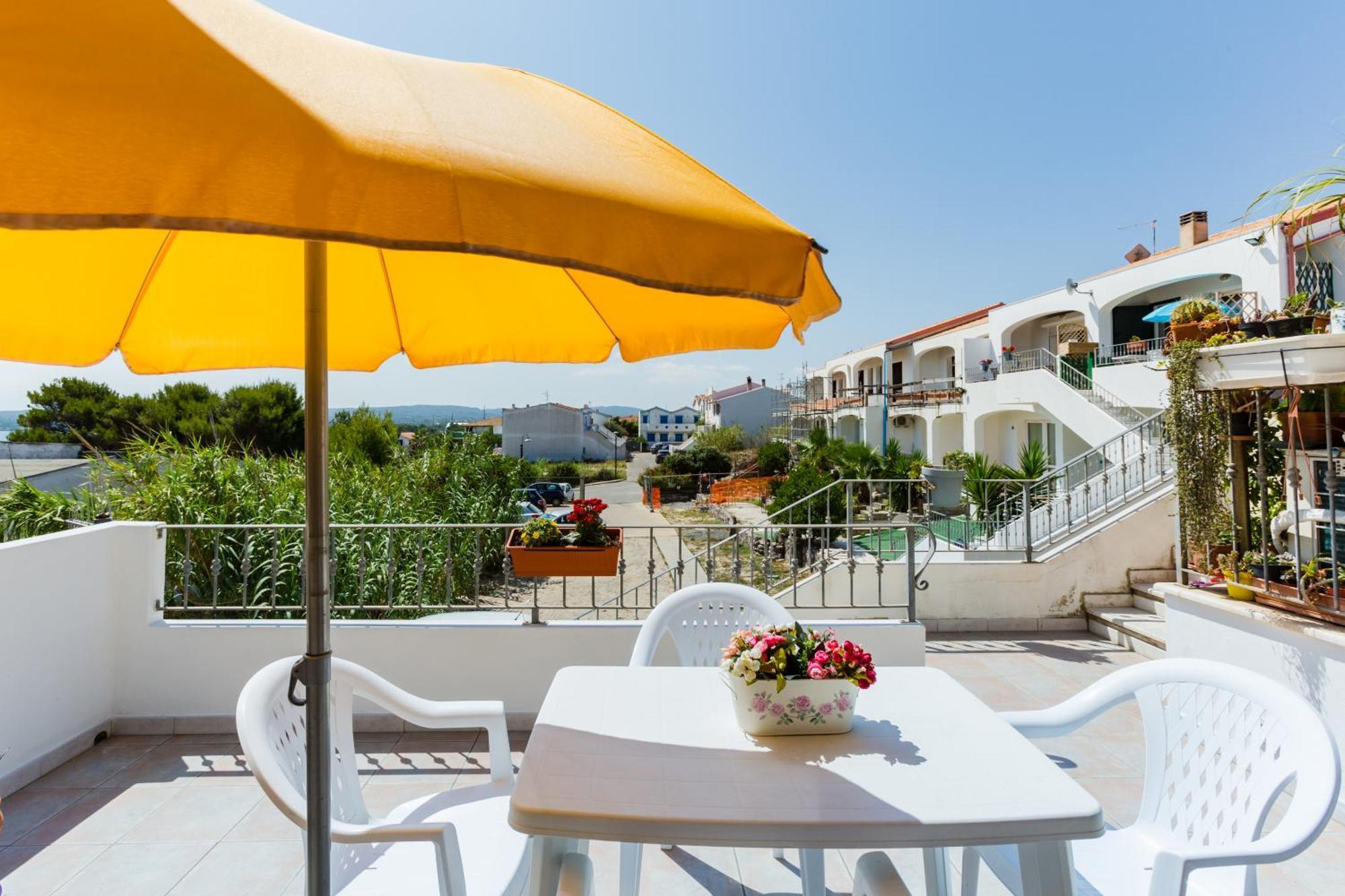 Residence Fior Di Sulcis Calasetta Buitenkant foto