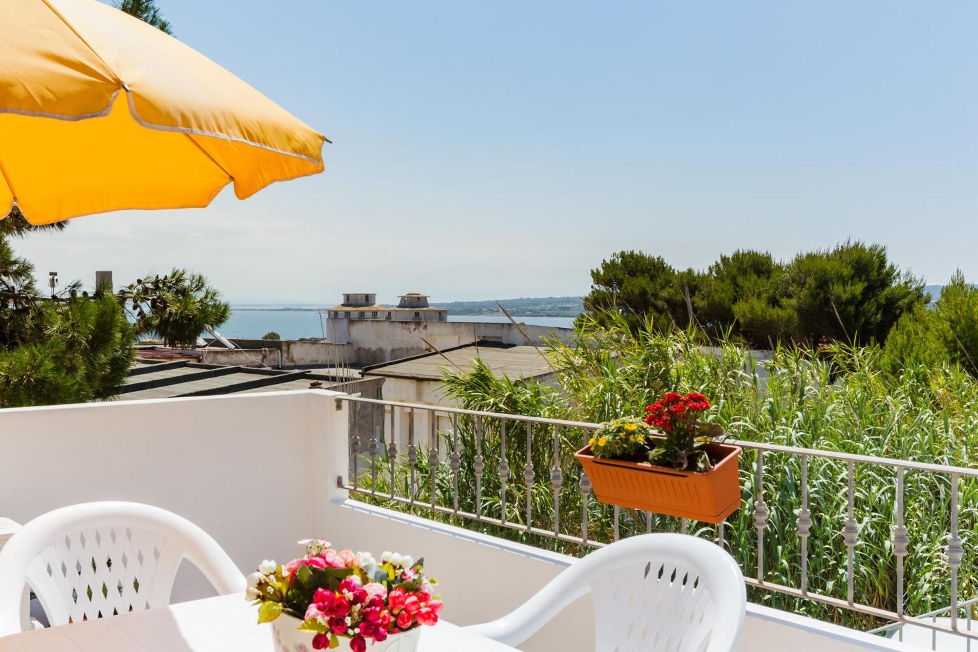 Residence Fior Di Sulcis Calasetta Buitenkant foto
